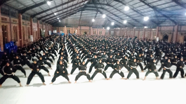 Latihan bersama